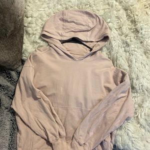 Baby pink Lulu hoodie (I think it’s a size 4)